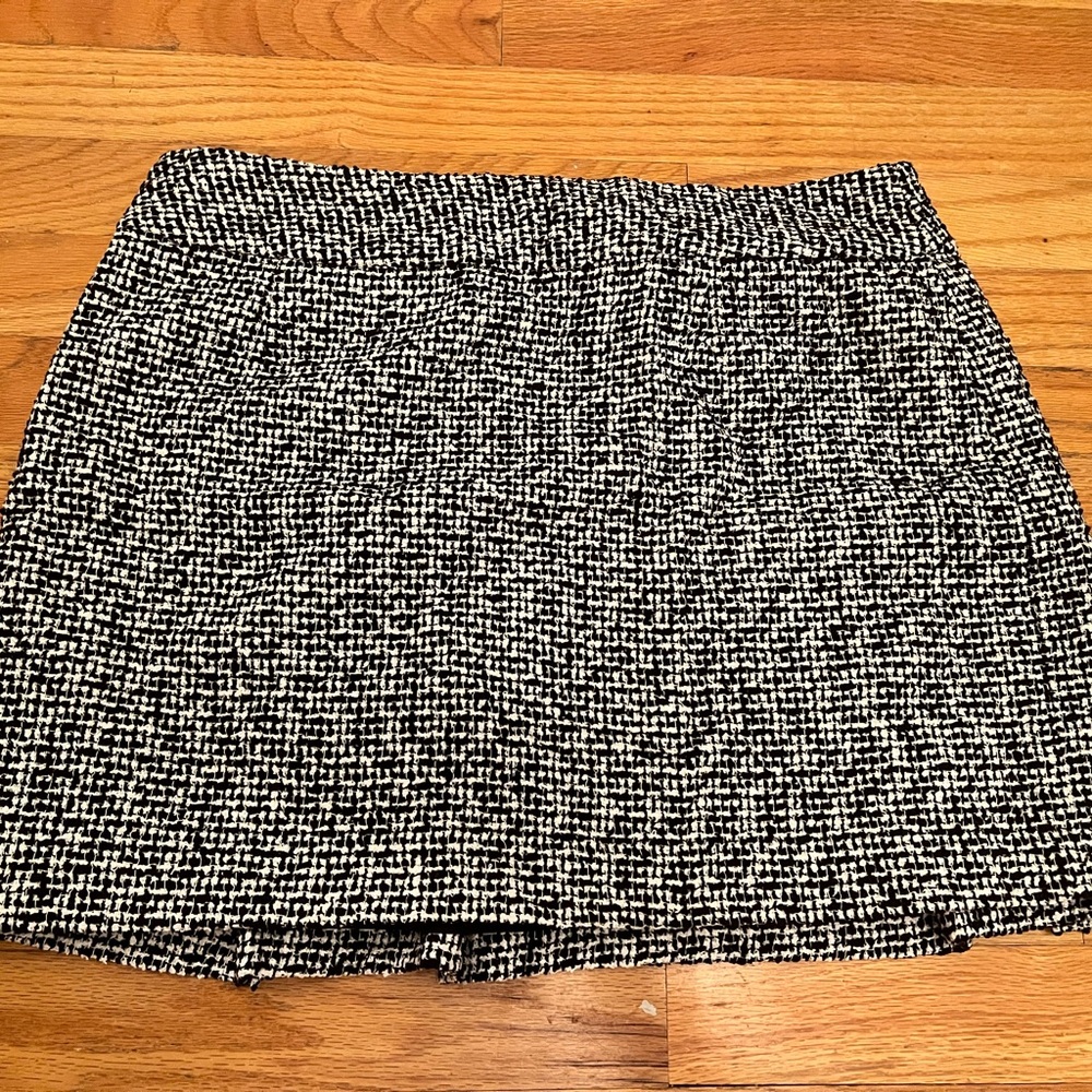 Vintage Express Black and White Casual Mini Skirt - Picture 4 of 5